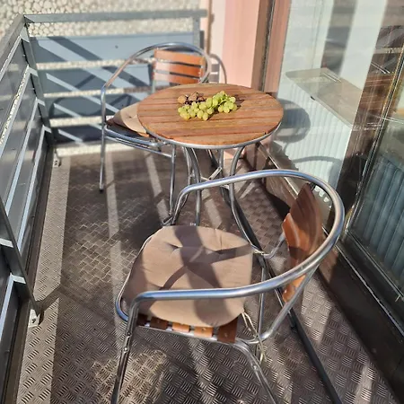 Moselpromenade 5